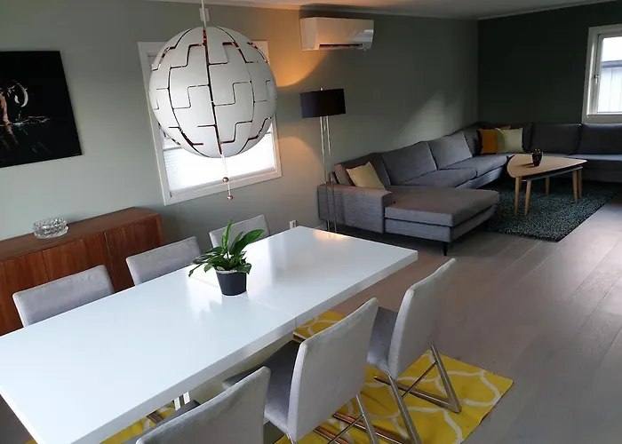 Spacious House Close To World Championship *