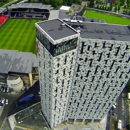 Spacious House Close To World Championship Διαμέρισμα