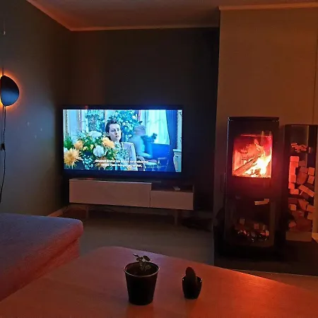 Lägenhet Spacious House Close To World Championship
